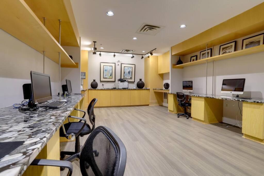 Fantastic 1 Bedroom Condo At Ballston With Gym Arlington Exterior foto
